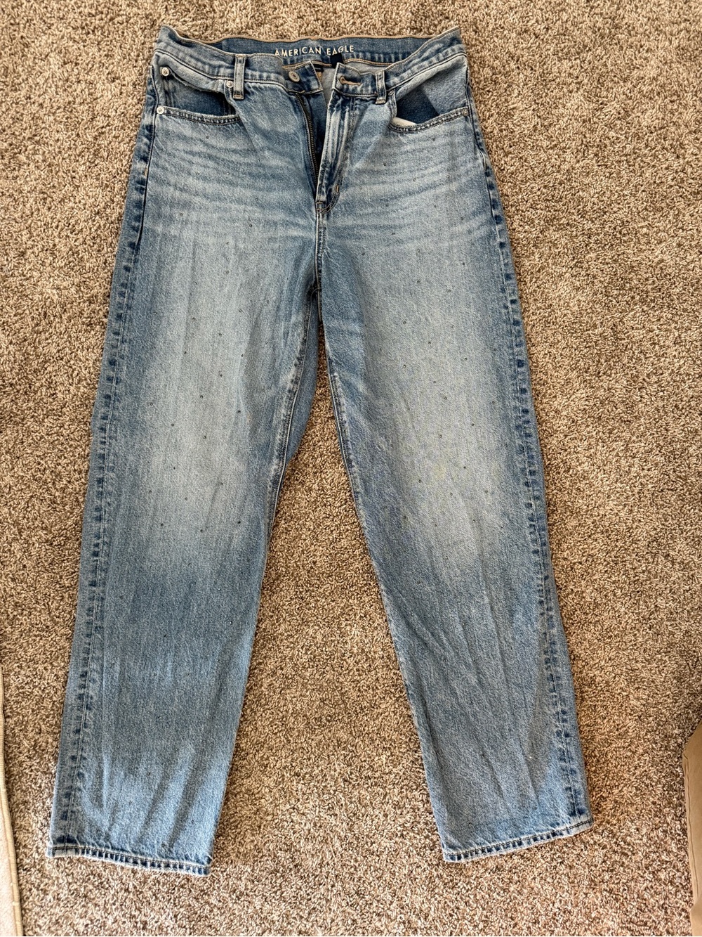 American Eagle Outfitters Light Wash Boyfriend Jeans W/ Rhinestones